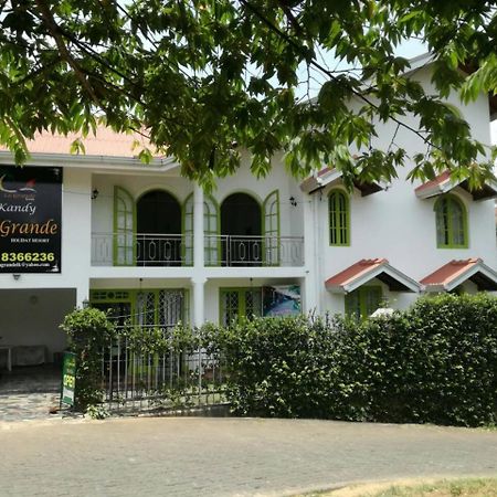 Kandy La Grande Holiday Resort Dış mekan fotoğraf