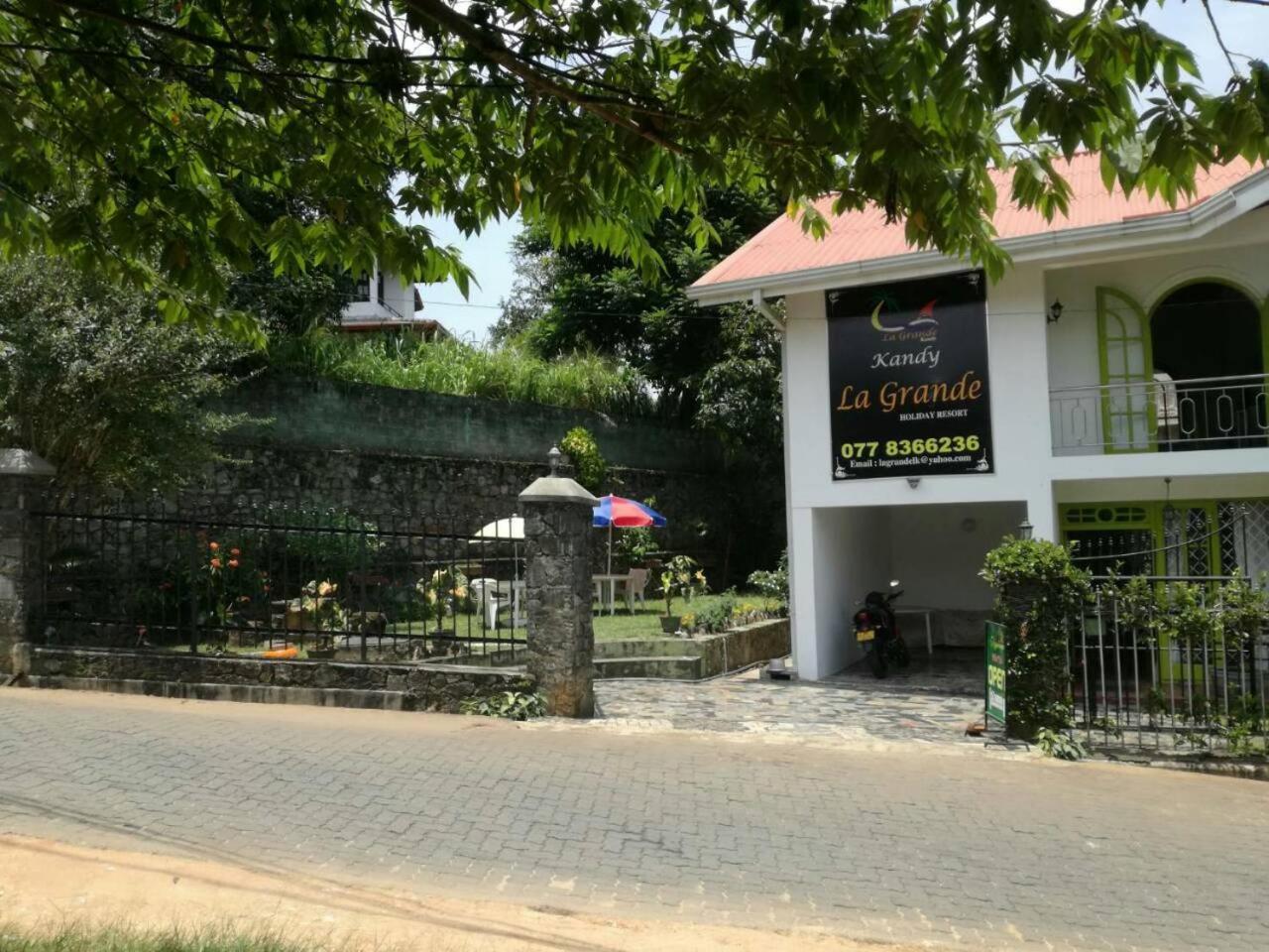 Kandy La Grande Holiday Resort Dış mekan fotoğraf